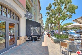 Condominium, 13020 Pacific promenade, Playa Vista, CA 90094 - 4
