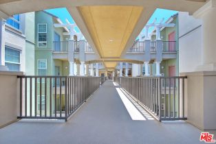 Condominium, 13020 Pacific promenade, Playa Vista, CA 90094 - 5