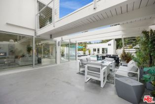 , 3210 Coldwater Canyon ln, Beverly Hills, CA 90210 - 4