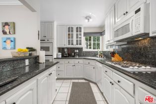 Single Family Residence, 2615 Beach ave, Venice, CA 90291 - 9