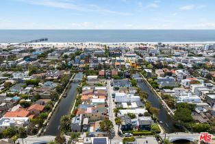 Single Family Residence, 2615 Beach ave, Venice, CA 90291 - 25