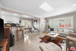 Single Family Residence, 2615 Beach ave, Venice, CA 90291 - 5