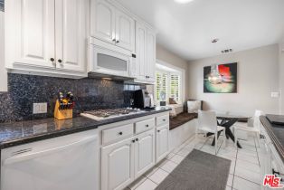 Single Family Residence, 2615 Beach ave, Venice, CA 90291 - 10