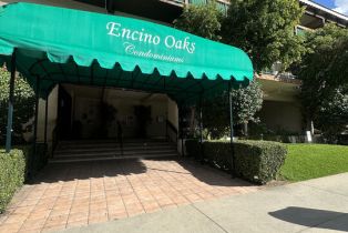 Condominium, 5460   White Oak Ave, Encino, CA  Encino, CA 91316