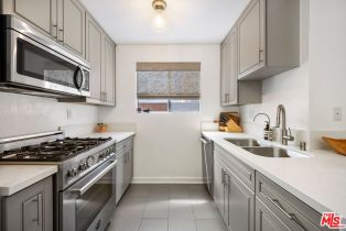 Condominium, 1552 Harvard st, Santa Monica, CA 90404 - 9