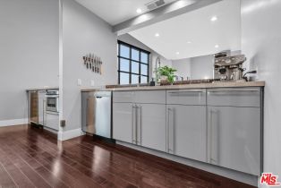 , 1670 Malcolm ave, Westwood, CA 90024 - 9