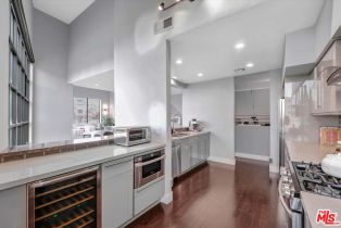 , 1670 Malcolm ave, Westwood, CA 90024 - 8