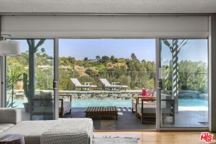 Single Family Residence, 2252 Gloaming way, Beverly Hills, CA 90210 - 3