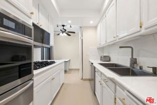 Condominium, 8455 Fountain ave, West Hollywood , CA 90069 - 13