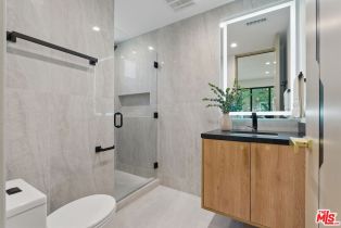 Single Family Residence, 4906 Van Noord ave, Sherman Oaks, CA 91423 - 8