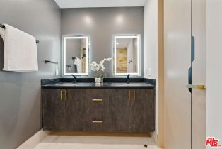 Single Family Residence, 4906 Van Noord ave, Sherman Oaks, CA 91423 - 43