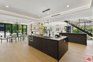 Single Family Residence, 4906 Van Noord ave, Sherman Oaks, CA 91423 - 13