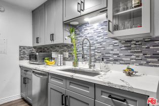 Condominium, 5460 White Oak ave, Encino, CA 91316 - 12