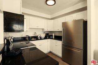 Residential Income, 2609 Ocean Front walk, Venice, CA 90291 - 9