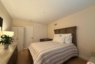 Townhouse, 10234 Oklahoma ave, Chatsworth, CA 91311 - 11