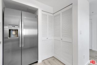 Condominium, 13200 Pacific promenade, Playa Vista, CA 90094 - 6