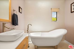 , 2216 Kerwood ave, Westwood, CA 90064 - 11