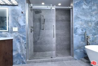 Single Family Residence, 12112 Woodley ave, Granada Hills, CA 91344 - 41