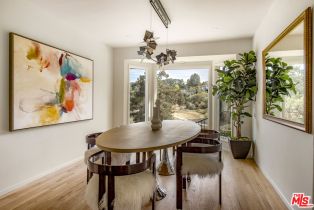 Single Family Residence, 19542 Greenbriar dr, Tarzana, CA 91356 - 5