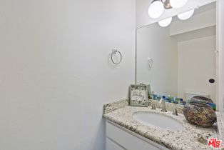 Condominium, 9430 Via Patricia, Burbank, CA 91504 - 16