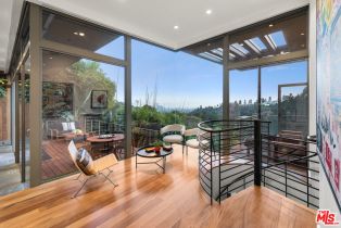 Single Family Residence, 1659 Waynecrest dr, Beverly Hills, CA 90210 - 9