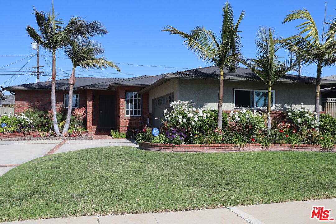 Single Family Residence, 13404 Arcturus ave, Gardena, CA 90249 - 1