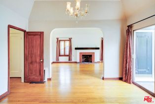 Single Family Residence, 10372 Tennessee ave, Westwood, CA 90064 - 9