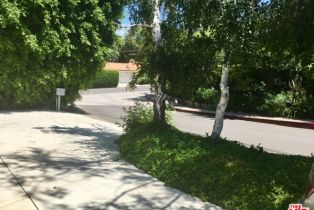 , 4031 Hollyline ave, Sherman Oaks, CA 91423 - 29