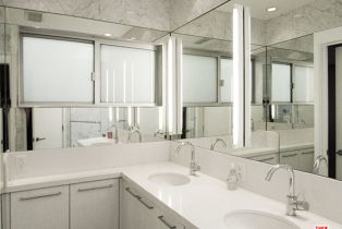 , 4031 Hollyline ave, Sherman Oaks, CA 91423 - 9