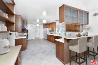 Single Family Residence, 16050 Royal Mount dr, Encino, CA 91436 - 10