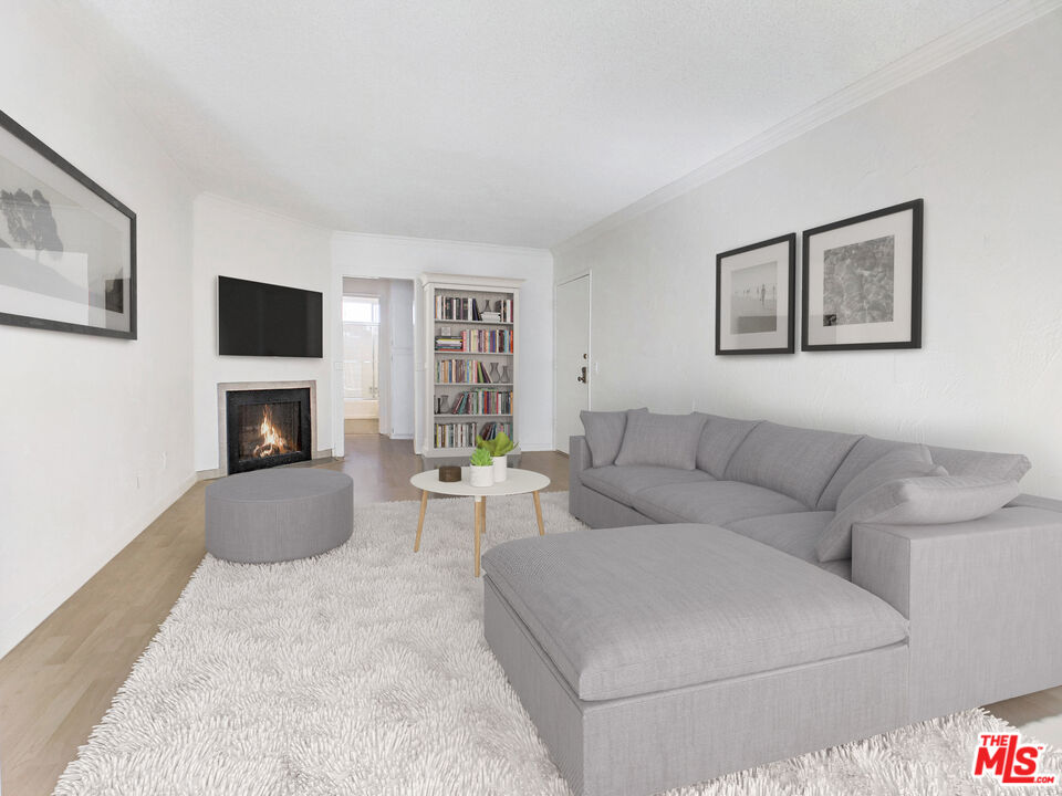 Apartment, 1538 11th st, Santa Monica, CA 90401 - 1