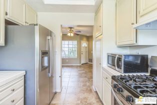 Townhouse, 13583 Almond st, Tustin, CA 92782 - 16