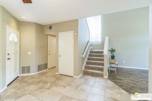 Townhouse, 13583 Almond st, Tustin, CA 92782 - 6