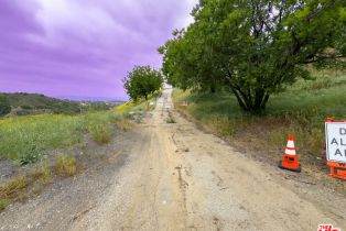 , 1 Topanga Canyon blvd, Woodland Hills, CA 91364 - 7