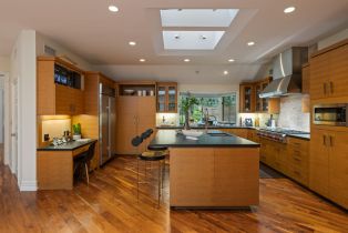 Single Family Residence, 2576 Benedict Canyon dr, Beverly Hills, CA 90210 - 5