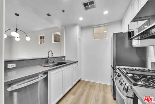 Condominium, 13075 Pacific prome, Playa Vista, CA 90094 - 9