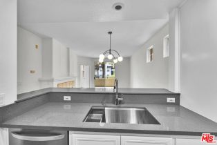 Condominium, 13075 Pacific prome, Playa Vista, CA 90094 - 8