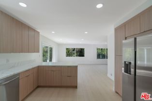 , 22563 Tiara st, Woodland Hills, CA 91367 - 31