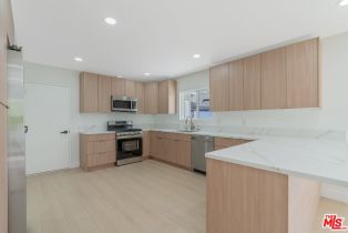 , 22563 Tiara st, Woodland Hills, CA 91367 - 24