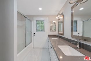 , 22563 Tiara st, Woodland Hills, CA 91367 - 40