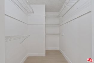 , 22563 Tiara st, Woodland Hills, CA 91367 - 37