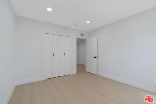 , 22563 Tiara st, Woodland Hills, CA 91367 - 46