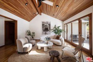 Single Family Residence, 4883 Excelente dr, Woodland Hills, CA 91364 - 4