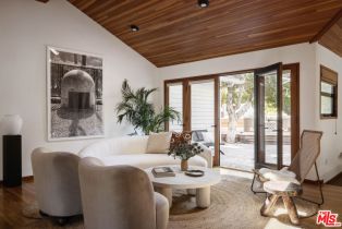 Single Family Residence, 4883 Excelente dr, Woodland Hills, CA 91364 - 5