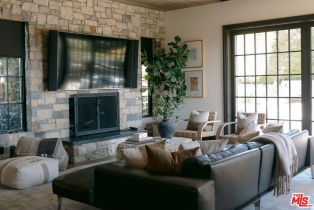 Single Family Residence, 888 Toulon dr, Pacific Palisades, CA 90272 - 16