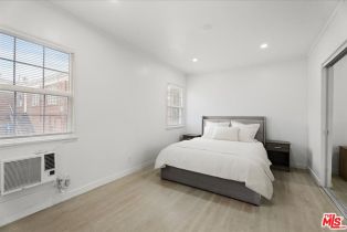 , 205 Reeves dr, Beverly Hills, CA 90212 - 4