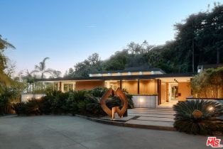 Single Family Residence, 1061 Loma Vista dr, Beverly Hills, CA 90210 - 2