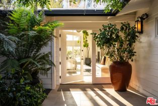 Single Family Residence, 1135 Ravoli dr, Pacific Palisades, CA 90272 - 2