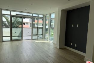 , 8210 Fountain ave, West Hollywood , CA 90046 - 5