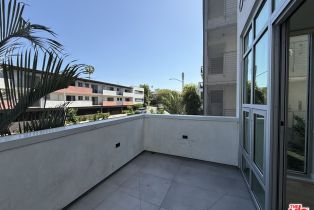 , 8210 Fountain ave, West Hollywood , CA 90046 - 8
